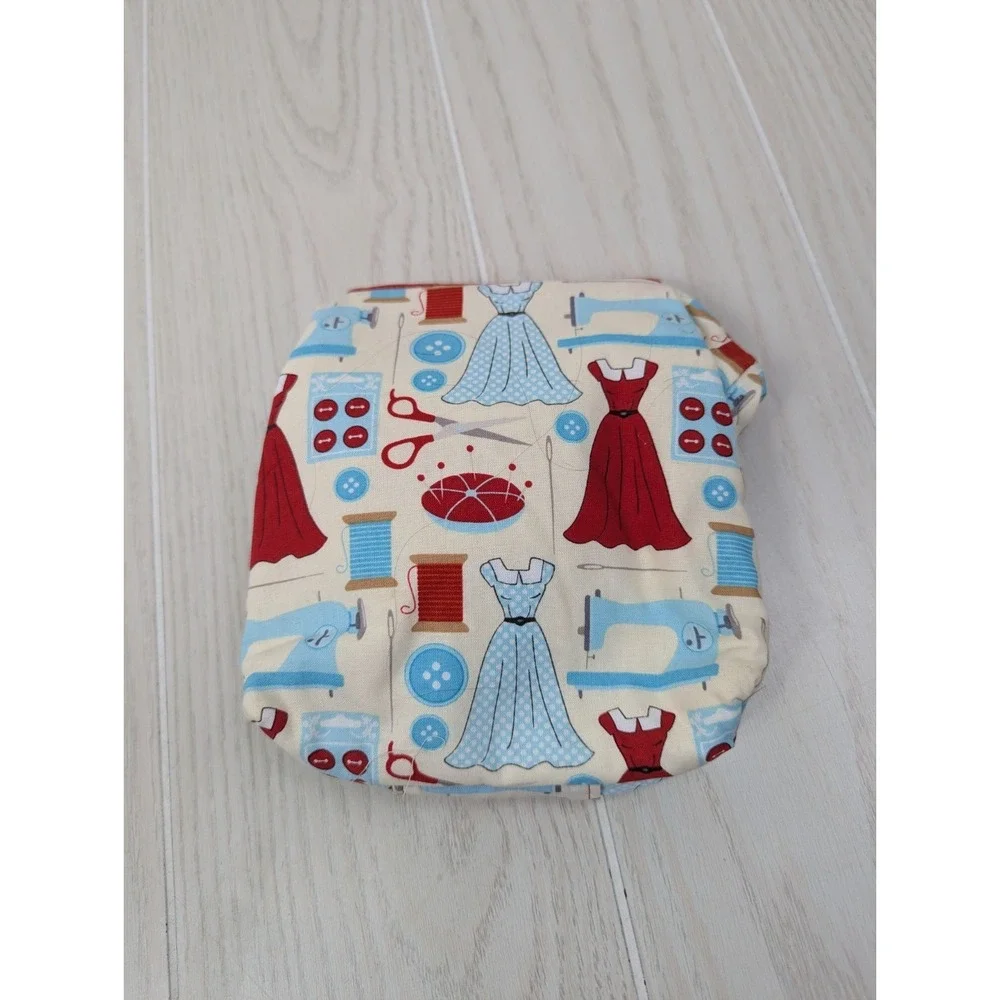 Small Chair Sofa Armrest Sewing Bag Attached Pin Cushion Red Blue Clothing Print